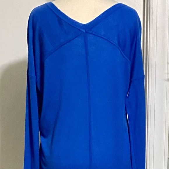 Ann Taylor Size Small Cashmere Lightweight Long Sleeve V Neck Baby Blue Sweater - Picture 7 of 15